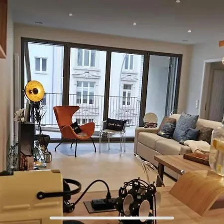 One Bedroom Flat In Center W Terrace&parking-75m *