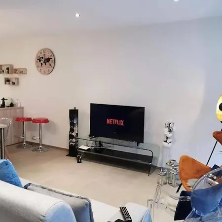 Appartement One Bedroom Flat In Center W Terrace&parking-75m
